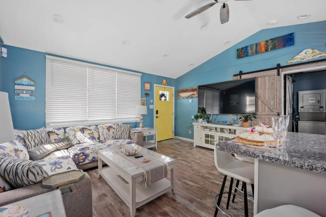 3804 Bay Dr Social Media Size3