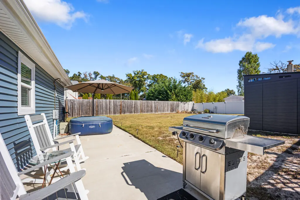 3804 Bay Dr Social Media Size42