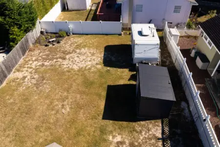 8faa648e86834a18940ecd83a5fd1a6b LargeOriginal