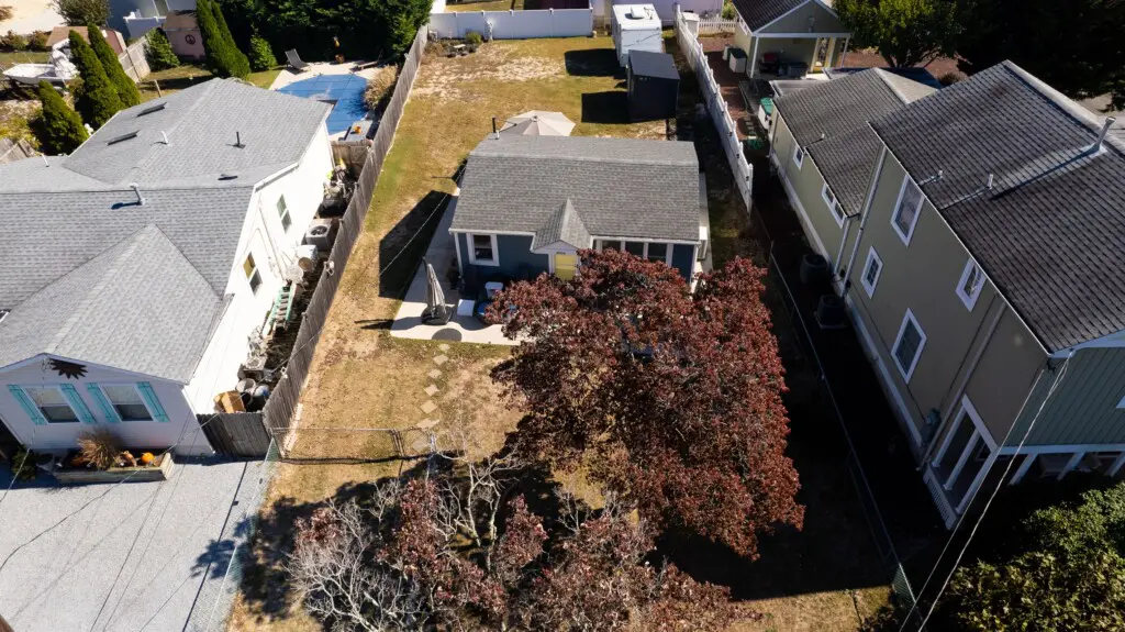 e51b7db854ed4e97a72e44f9c28395fb LargeOriginal